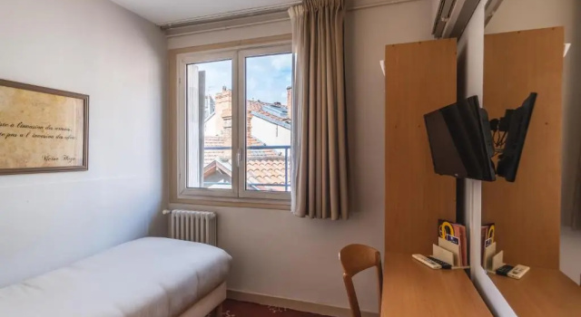 Одноместный номер Classic Hôtel Le Moderne