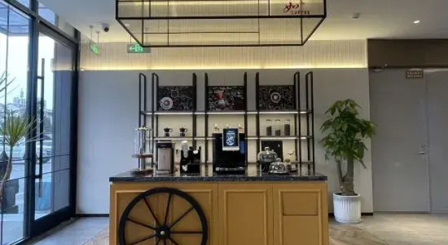 Home Inn Plus Hotel (Linyi Lushang Center Wanda Plaza Branch), Prenota Hotel Hotel a Shandong con parcheggio, Parcheggio