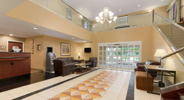 Hawthorn Extended Stay by Wyndham College Station, Buchen Sie Hotel College Station Texas
