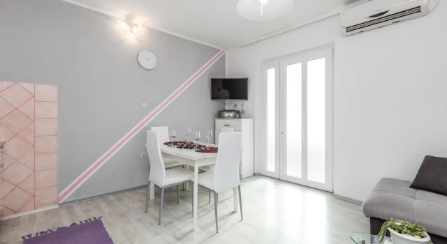Stunning Home in Povljana With Wifi and 1 Bedrooms, Rezerwuj Hotel Povljana 