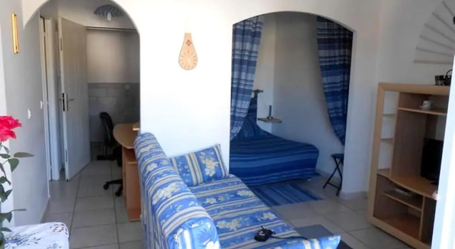 Studio in Draguignan, with Pool Access And Furnished Terrace - 25 Km From the Beach, Забронировать Апартаменты/квартира Драгиньян Вар, рядом с Церковь Св. Михаила