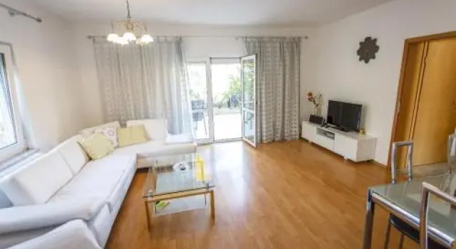 Villa Oleander, Buchen Sie Villa Hotels in Gespanschaft Split-Dalmatien mit Pool, Schwimmbad
