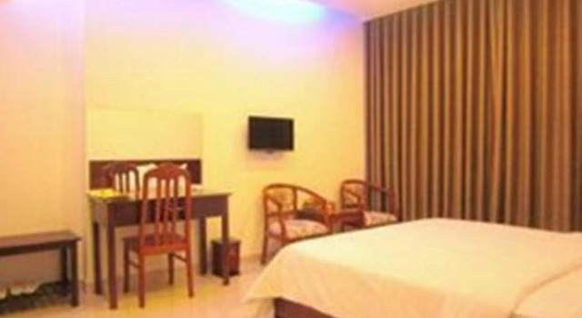 Apogee Hotel, Забронировать Отель Отели Куан-Бинь-Тхань с парковкой, Парковка