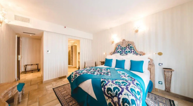 Двухместный номер Deluxe с балконом Le Palais dAglaé, Hôtel de Charme