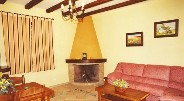 House With 5 Bedrooms in Carcabuey, With Wonderful Mountain View, Priv, Varaa Hotelli Carcabuey Madrid