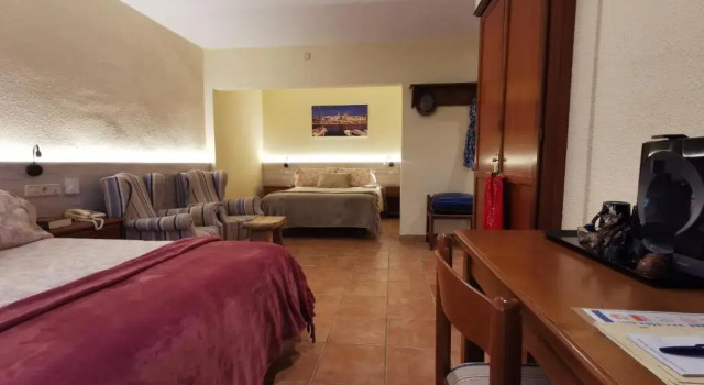 Номер Superior Hotel Sant Joan