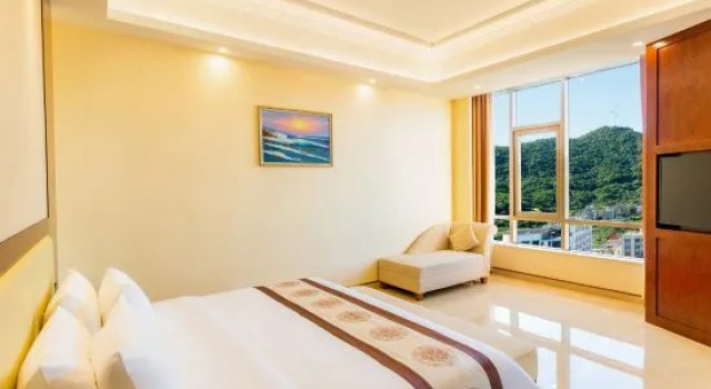Люкс Yangjiang Guanhua Hotel (Hailing Island Dajiaowan)