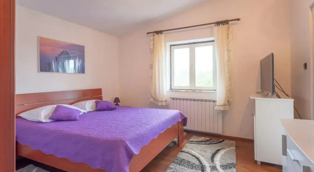 Sunny Escape Holiday Home Dicmo With Pool and Gym, Book Feriehus Dicmo Split-Dalmatia County