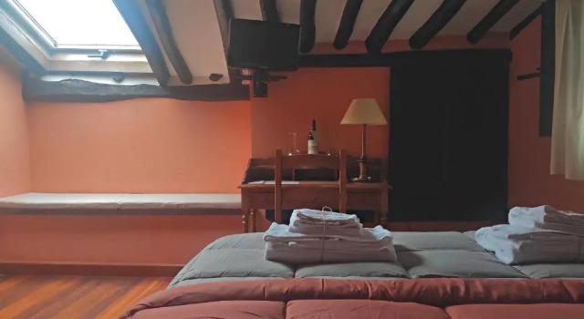Posada de Candelario, Забронировать Отель Канделарио La Covatilla