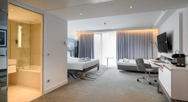 Полулюкс Novotel Wien Hauptbahnhof