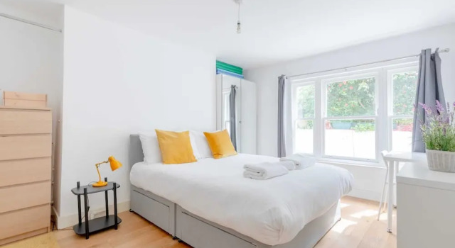 Апартаменты Homely 2BD Flat W/private Patio Near Maida Vale!