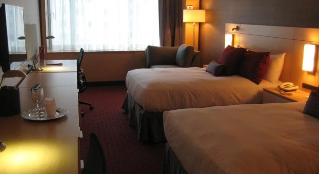 La Citadelle, Rezervasyon Otel Montreal Quebec, Complexe Desjardins yakınında