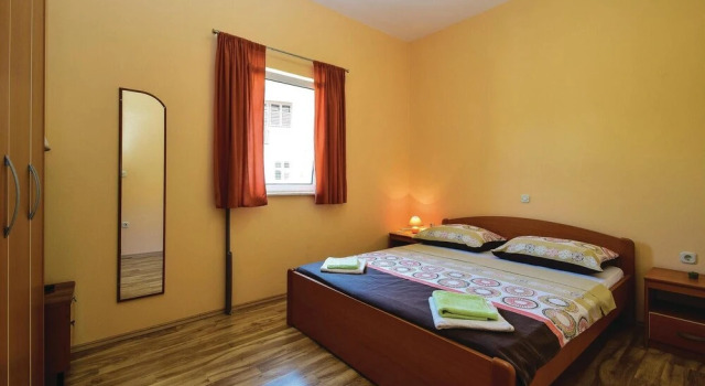 Stunning Home in Brodarica With Wifi and 2 Bedrooms, Забронировать Отель Отели Бродарика с парковкой, Парковка