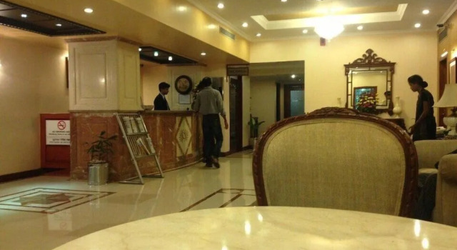 Hotel Suryansh, Varaa Hotelli Hotellit Bhubaneswar aamiaisella, Aamiainen