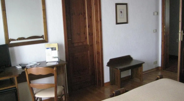 Agriturismo Casa Shangri-La, Book Hotel Hoteller i Friuli Venezia Giulia med parkering, Parkering