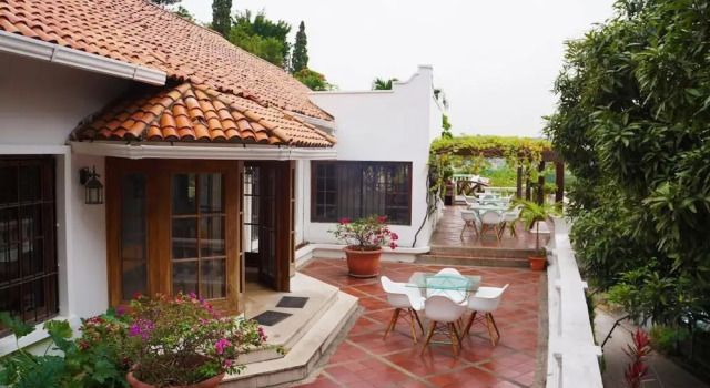 Семейный номер Standard с балконом Iguanazu Bed & Breakfast