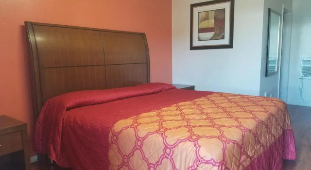 Номер Economy Monte Carlo Motel