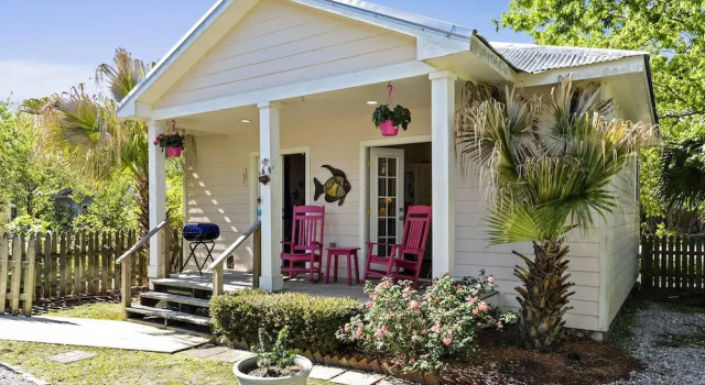 Коттедж Carroll House Cottages