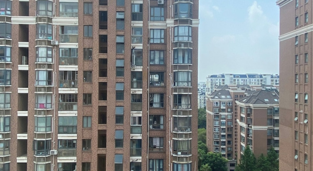 Tyms 2BR with Kitchen 5min to Metro, Varaa Huoneisto Changning 