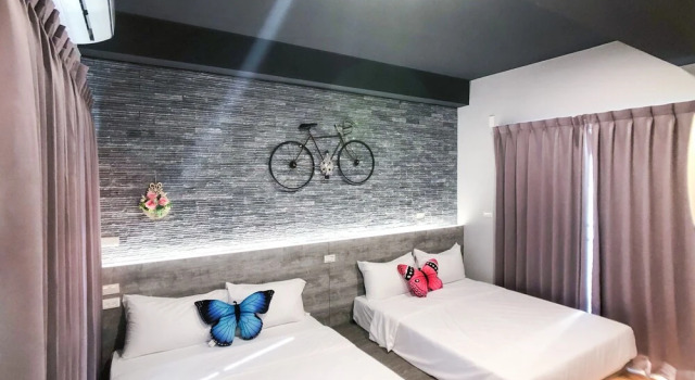 Четырёхместный номер Standard с балконом Green Cove