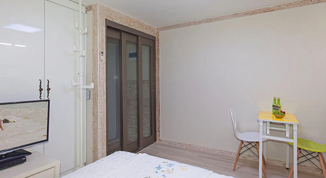 Geoje Willow Tree Pension, Забронировать Отель Отели Кодже с бассейном, Бассейн
