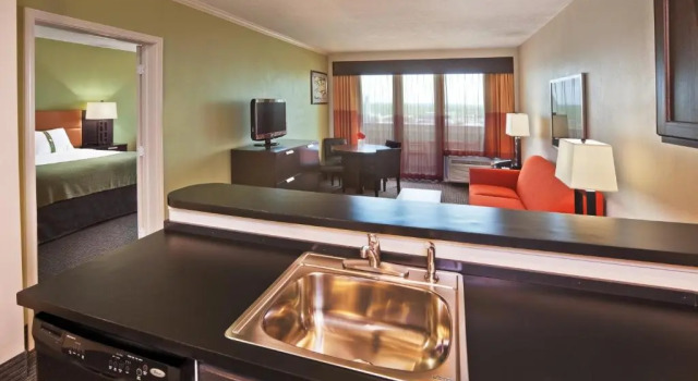 Люкс 17 West Hotel, Ascend Hotel Collection