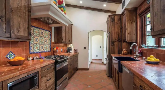 Коттедж Casa de Lujo - Spanish Seaside Retreat