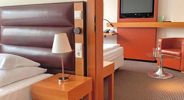 Четырёхместный семейный номер Standard Hotel Bredeney