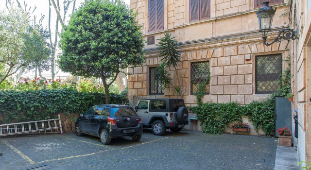 Rental In Rome Orsini Apartment