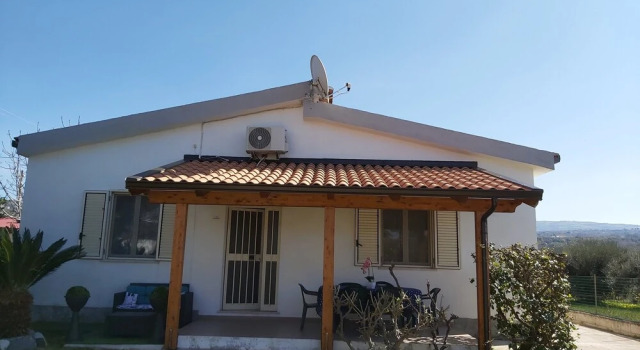 Case Costa Degli Dei, Varaa Hotelli Brivadi 