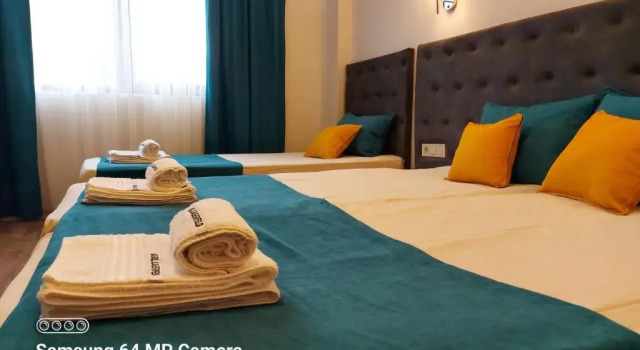 Люкс Sharkov Family Hotel