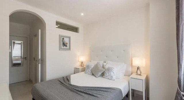Suites @ Portarade, Prenota Hotel Hotel a Ferragudo con parcheggio, Parcheggio