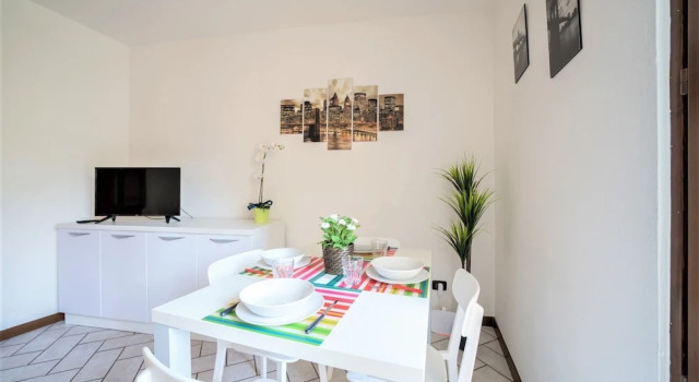 Апартаменты Comfort c 1 комнатой с балконом Bright Apartments Moniga - Castle Bells