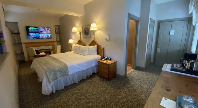 Двухместный полулюкс Chambery Inn