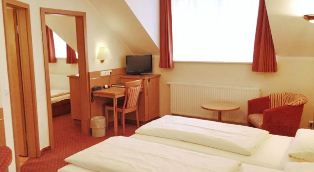 Полулюкс Hotel Kriemhild am Hirschgarten