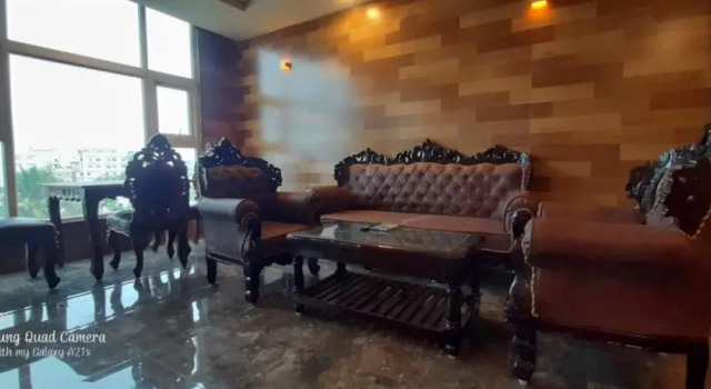 Люкс Deluxe Hyders Park The Business Hotel