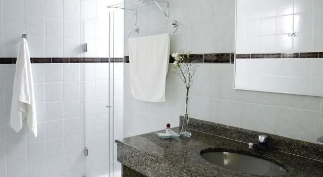 Четырёхместный номер Standard Castel Plaza Hotel