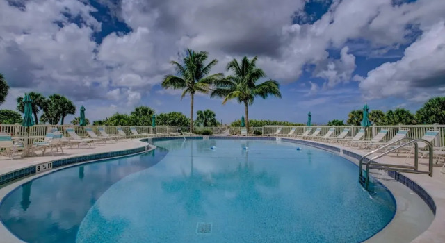 Номер Standard Island Reef Bayside With Private Beach