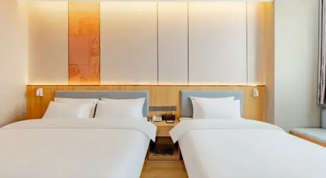 Семейный люкс Homeinn Ripple Hotel (Wuxi Huishan Scenic Spot Zoo)