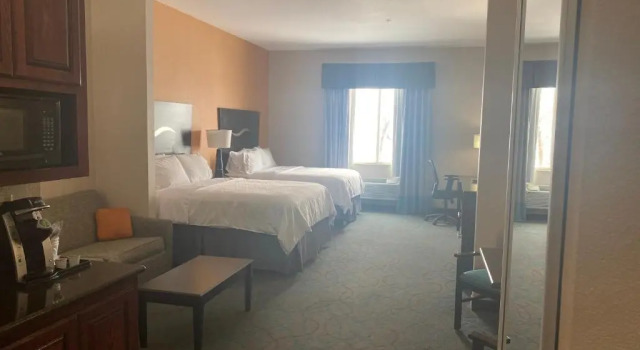 Двухместный люкс Holiday Inn Express Hotel and Suites Fort Stockton by IHG