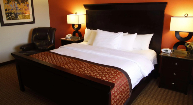 Номер Deluxe Ramada by Wyndham Viscount Suites Tucson East