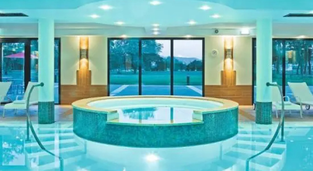 Трёхместный номер Standard Hôtel Best of Both - Divonne-les-Bains