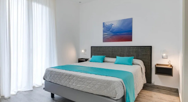 Апартаменты Standard c 1 комнатой с балконом Elegance Suite Apartments - Siroli Collection