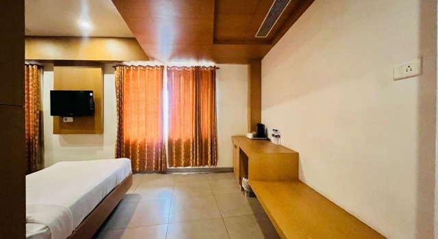 PLA Rathna Residency Trichy, Забронировать Отель Отели штата Тамилнада 3 звезды, 3*
