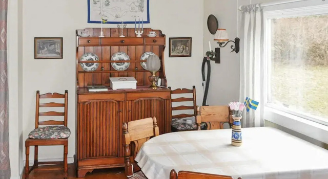 6 Person Holiday Home in Arjang, Rezerwuj Dom wakacyjny Hotele w Svealand z parkingiem, Parking