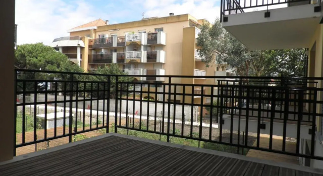 Appt 4-5 Pers quartier Port de plaisance - avec une vue sur la mer, Забронировать Отель Отели Бассен-д'Аркашон с парковкой, Парковка