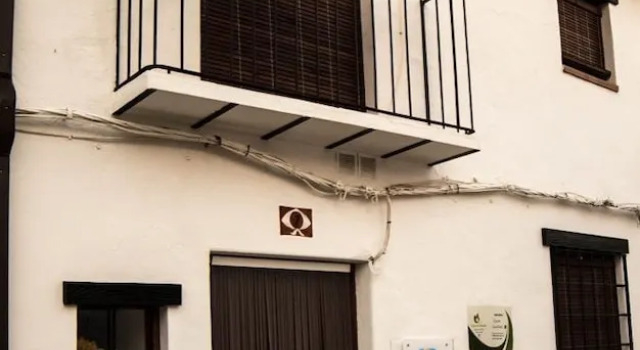 Casa Rural Gualay, Забронировать Отель Отели Кесада с парковкой, Парковка