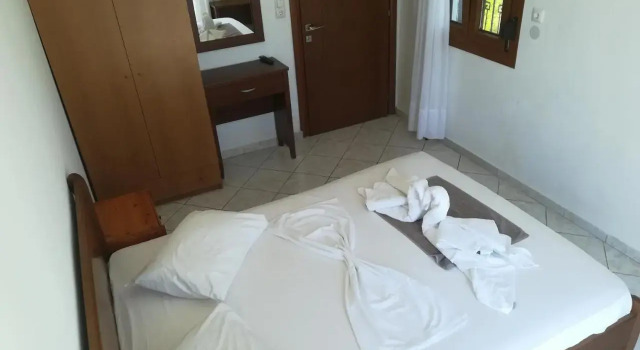 Dolphins House, Prenota Hotel Kinira Thassos
