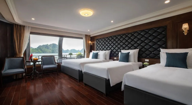 Четырёхместный номер Grand с балконом La Pandora Cruises