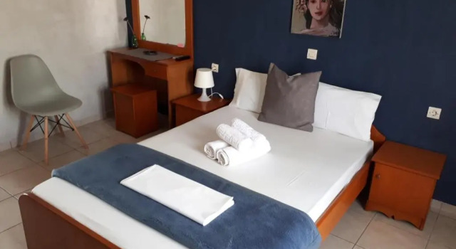 Студия Helena Apartments
